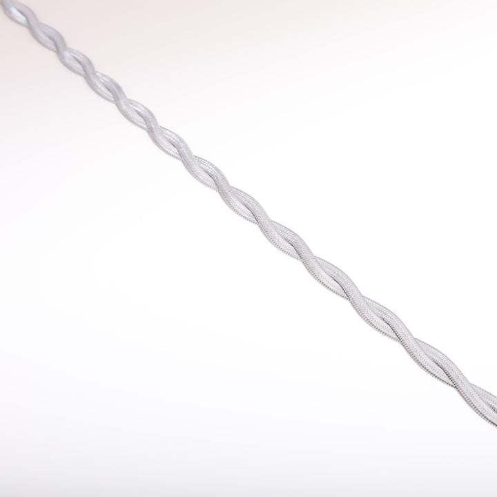Elegant Textured Wire Bracelet Stornfield