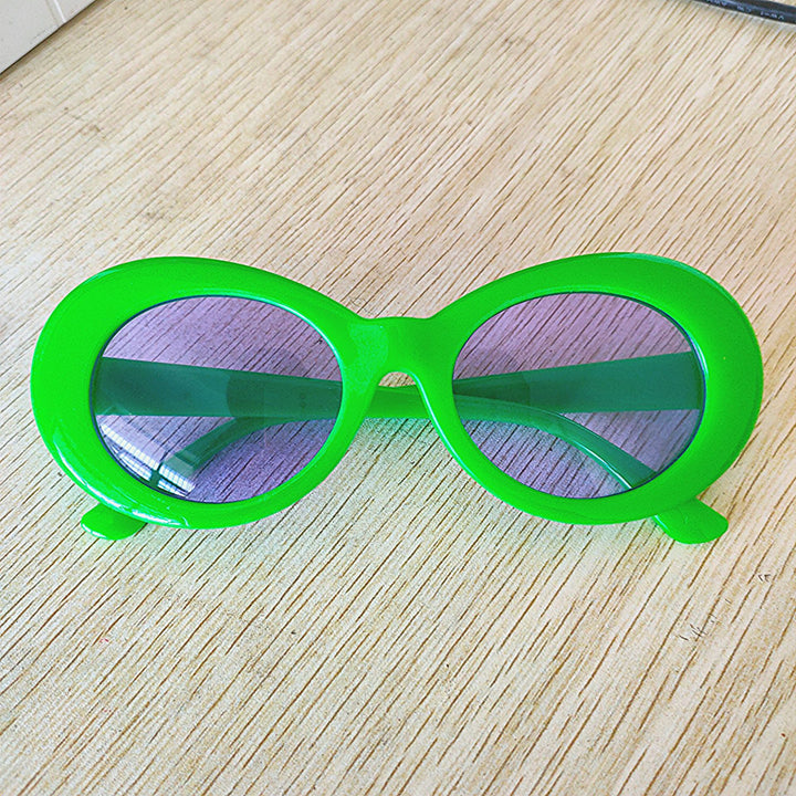 Retro-Inspired Stylish Oversized Sunglasses Stornfield