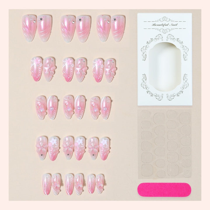Artificial nails for stylish accents by Stornfield
