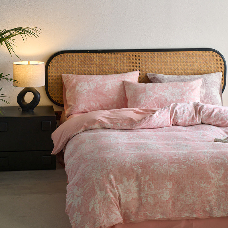 Reversible cotton bedding set with floral toile print and linen look