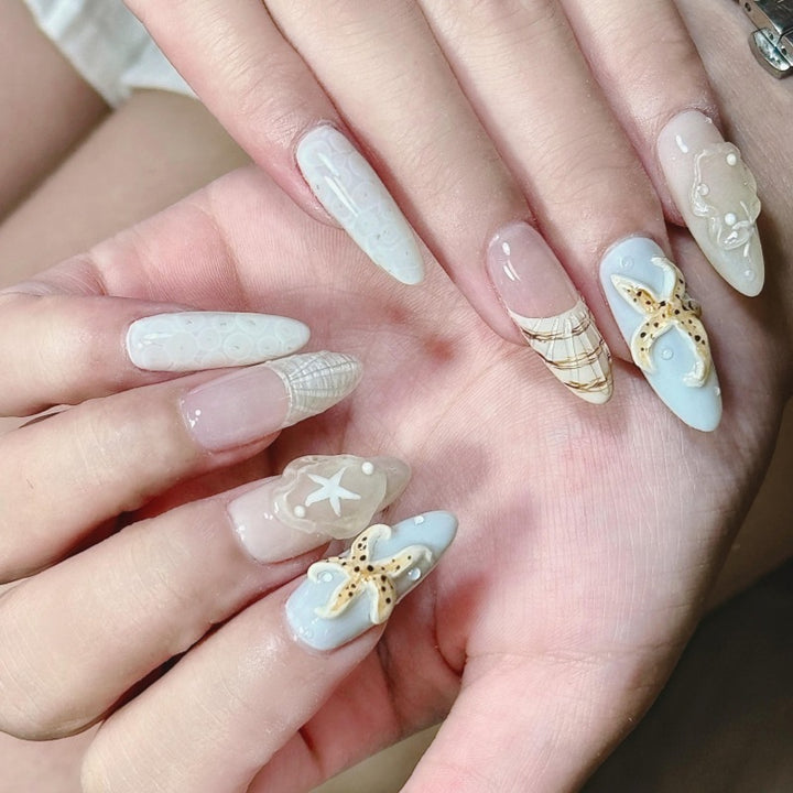 Animal-Inspired Press-On Nail Art Set Stornfield