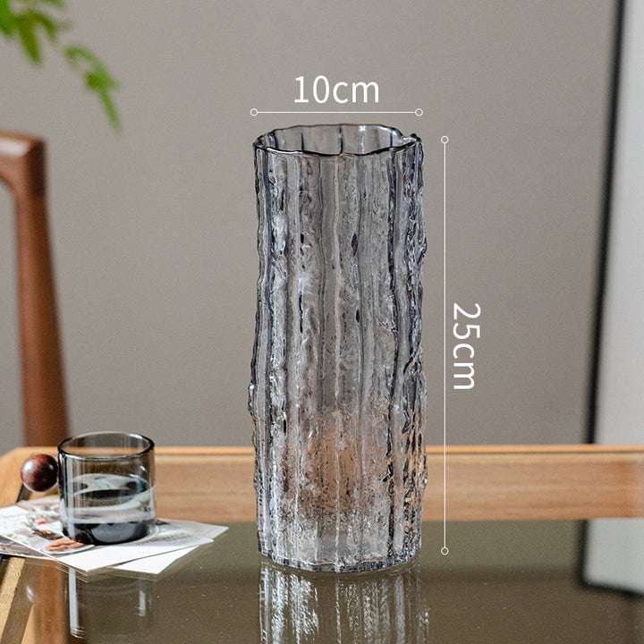 Artful Glass Vase in Modern Design Stornfield