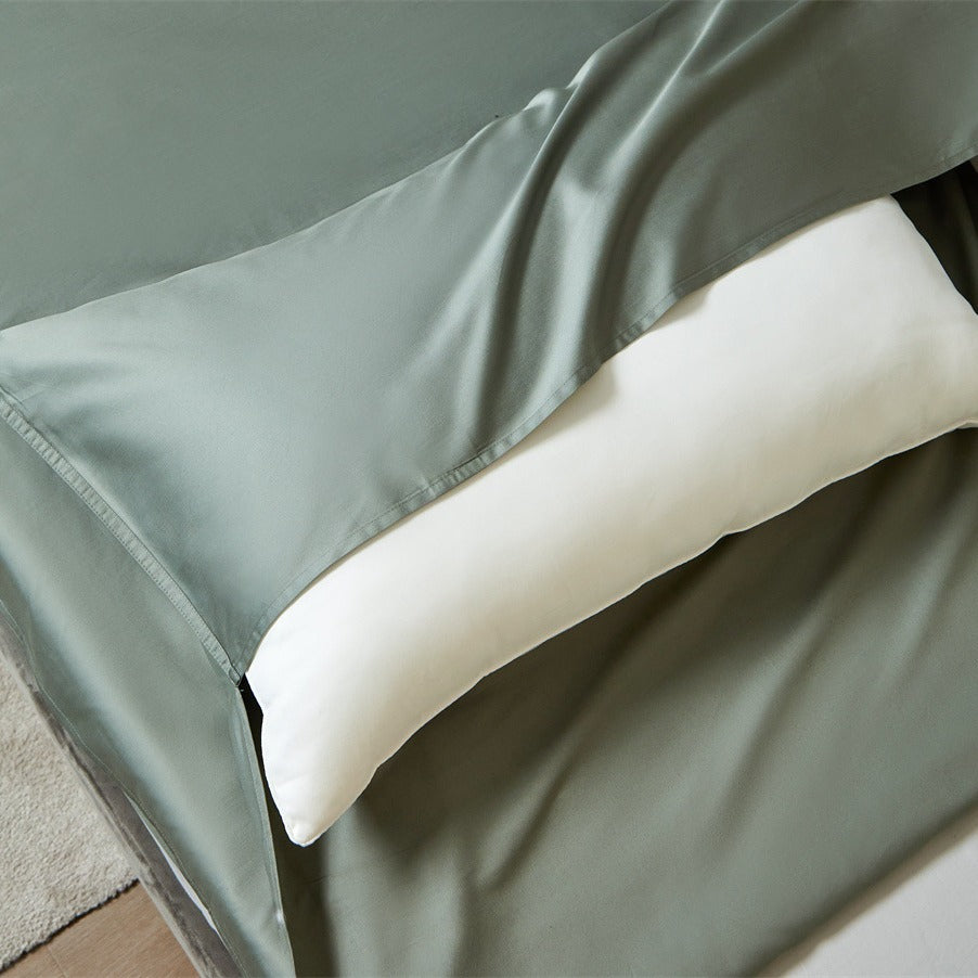 Luxurious satin bedding set with fitted sheet and pillowcase