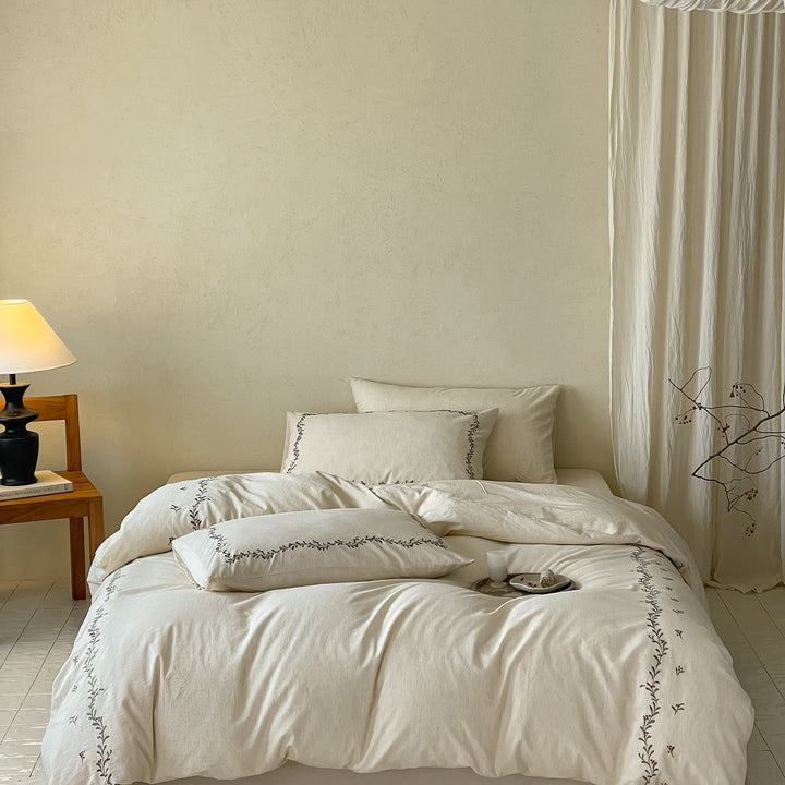 Embroidered Organic Cotton Duvet Cover Set with Botanical Vine Stitching