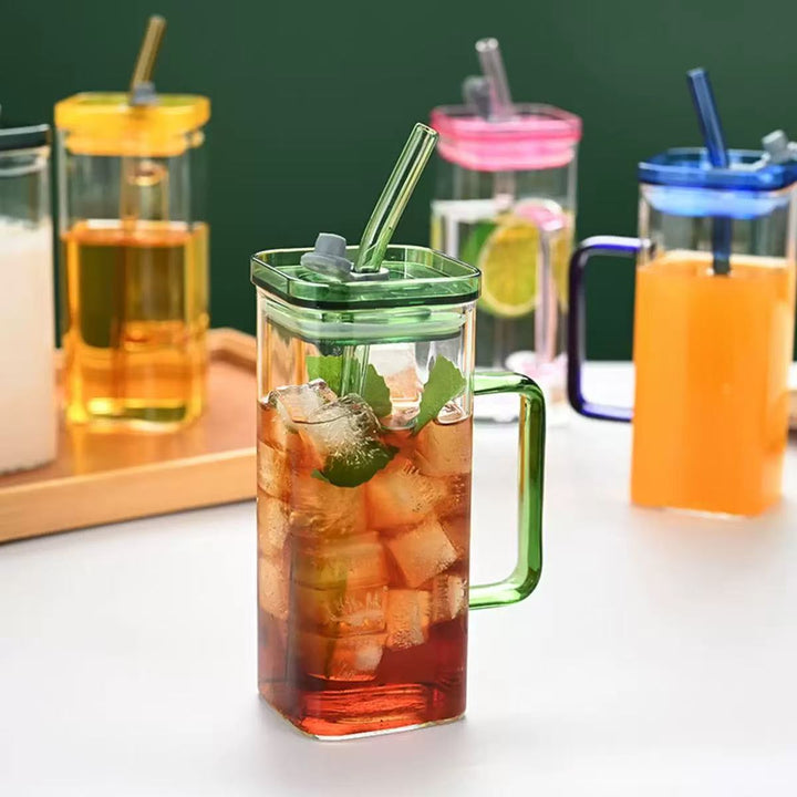 Women's drinking container with innovative lid system and integrated straw Stornfield