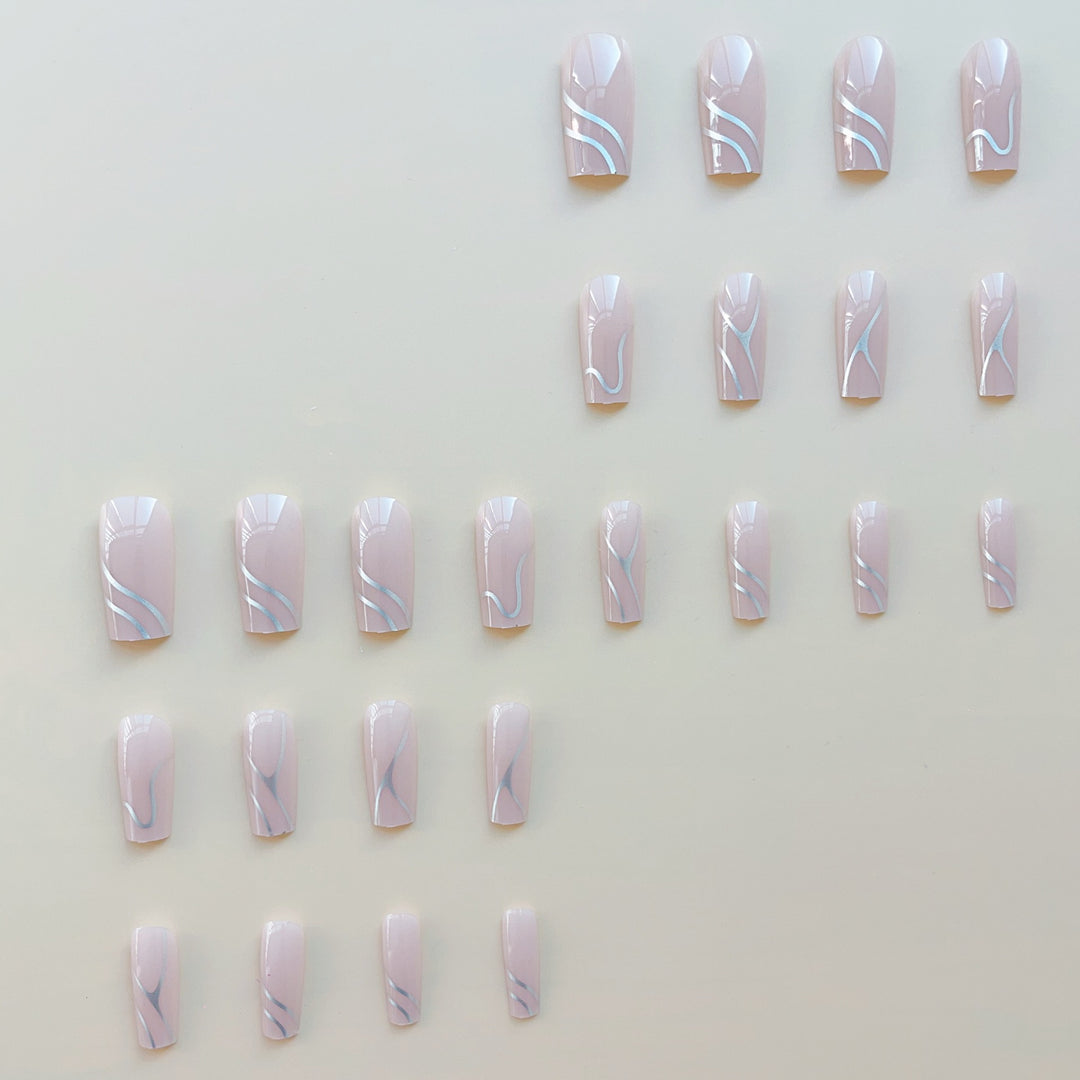 Artificial nail set with elegant 3D designs and high-gloss accents Stornfield