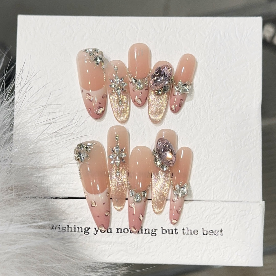 Glamorous Art Nails Stornfield