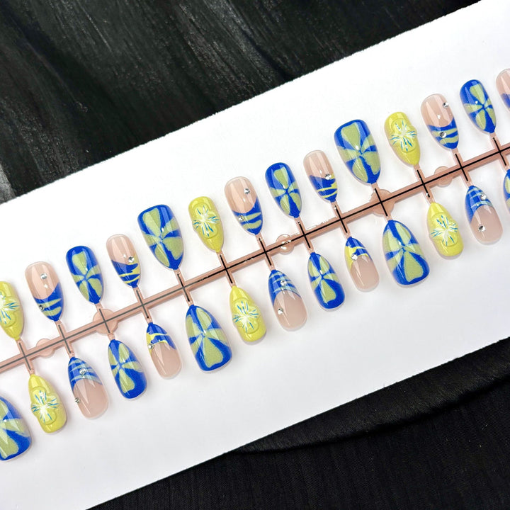 Artistic Press-On Nail Set 1790745476