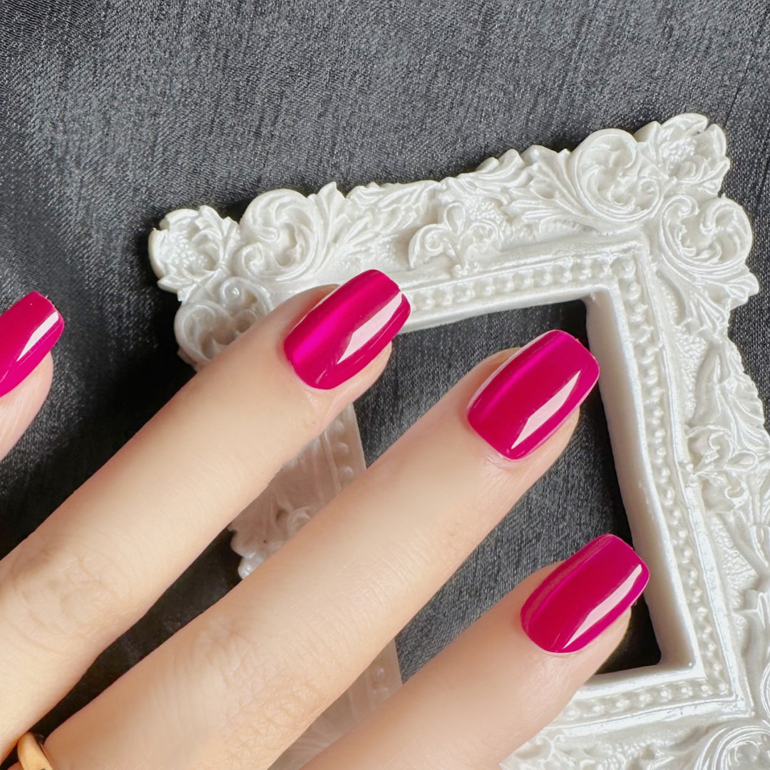 Glossy Press-On Nail Set