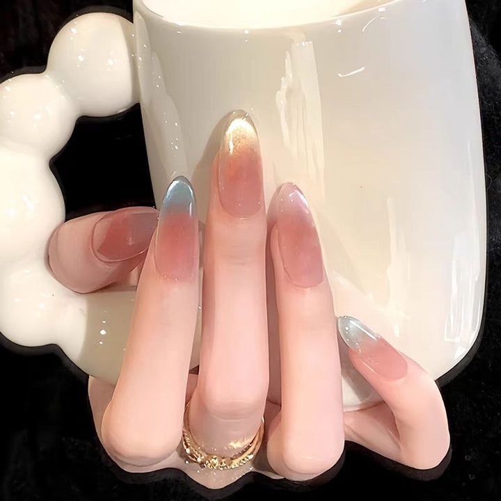 Artificial nails with elegant color gradient Stornfield