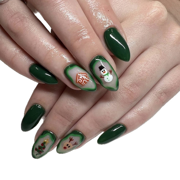 Creative nail set with festive Christmas motifs and shine Stornfield