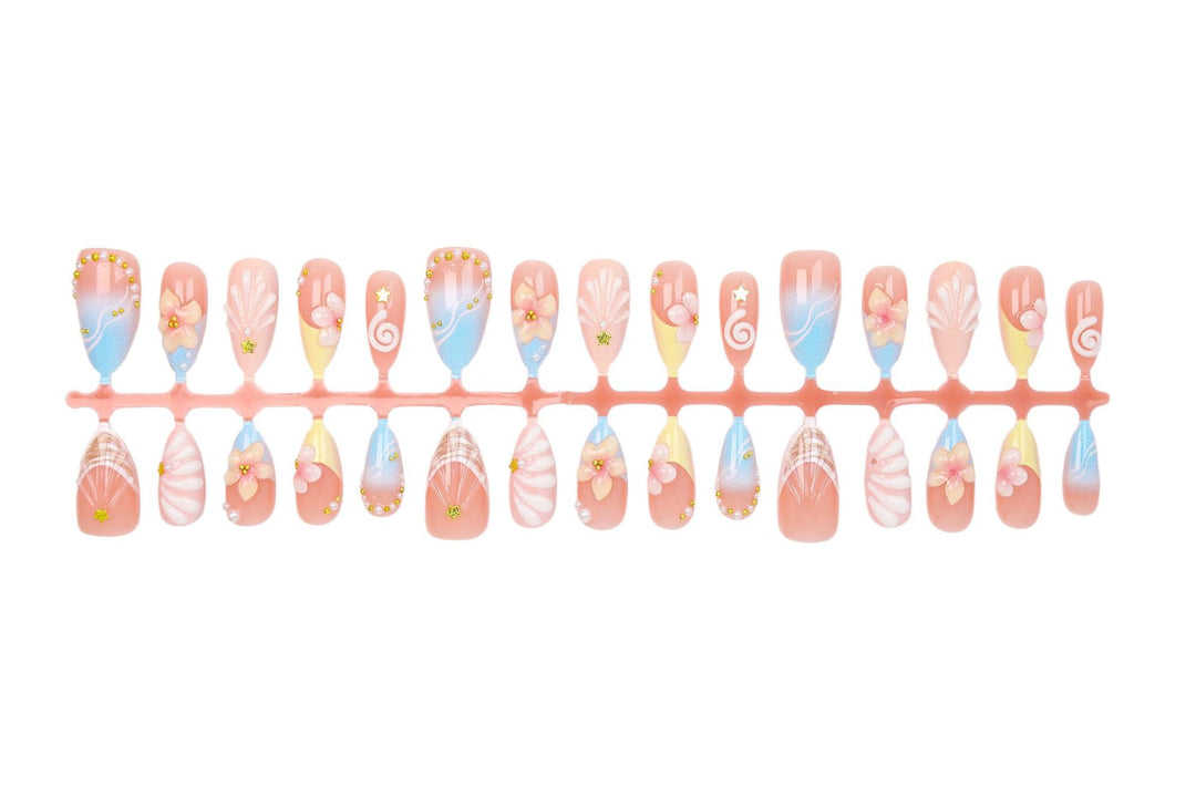 Artificial nail set with elegant flower and shell design Stornfield