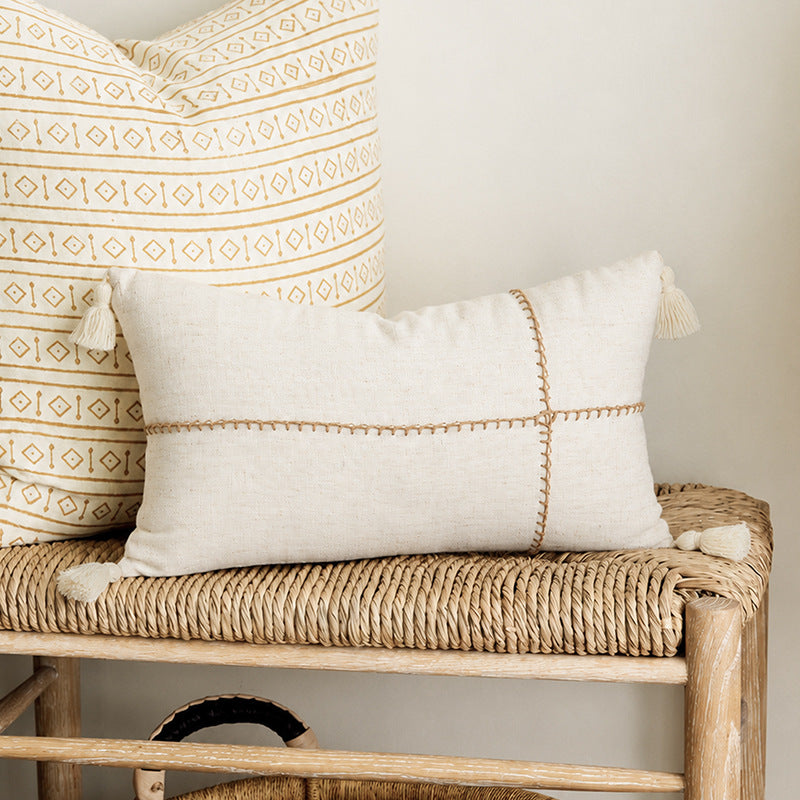Square decorative pillow with two-tone knit and linen fabric