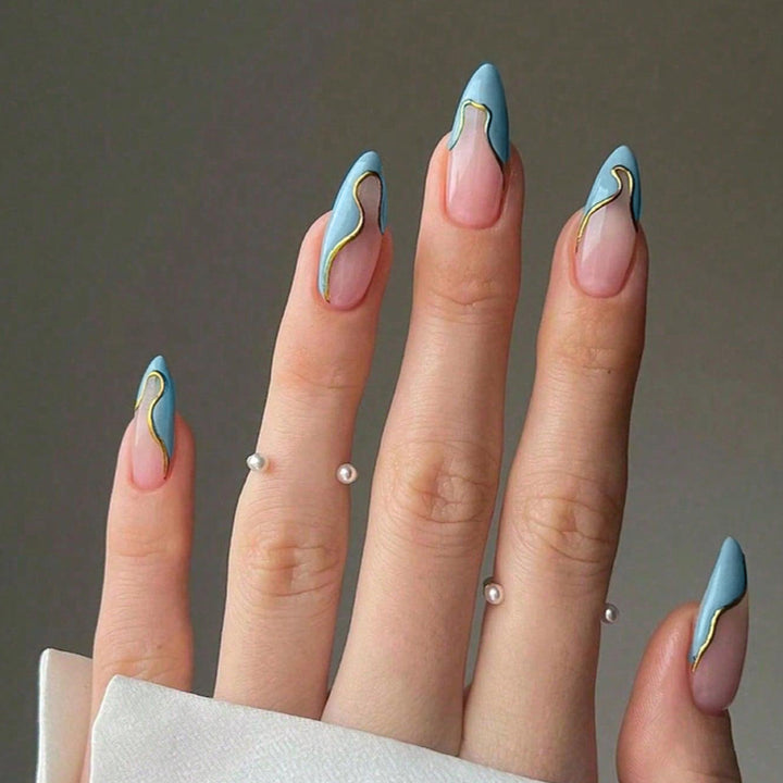 Elegant artificial nail tips with stylish design Stornfield
