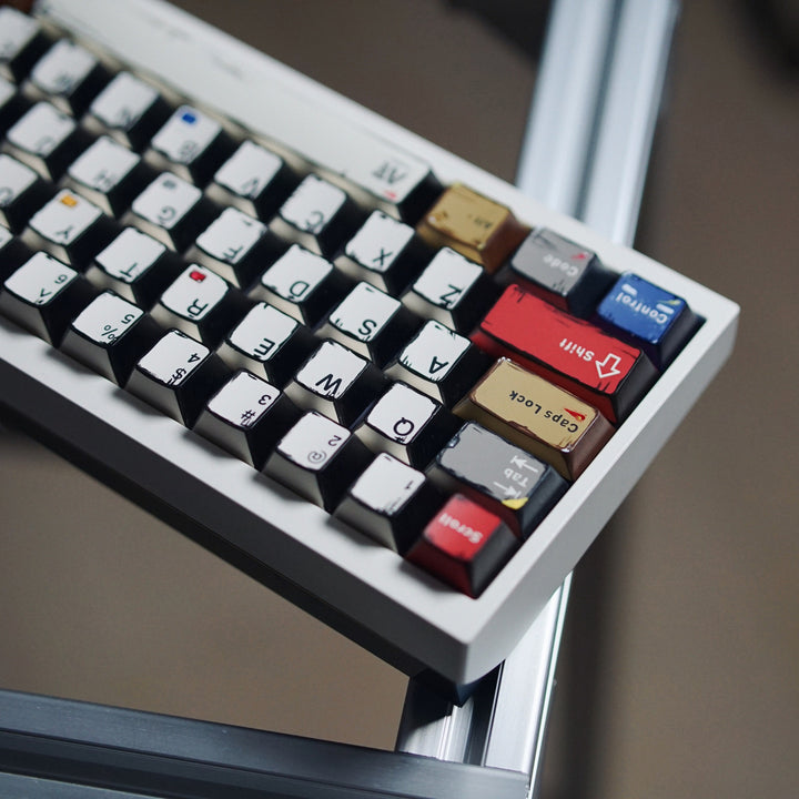 Retro-Themed Custom Mechanical Keyboard Stornfield
