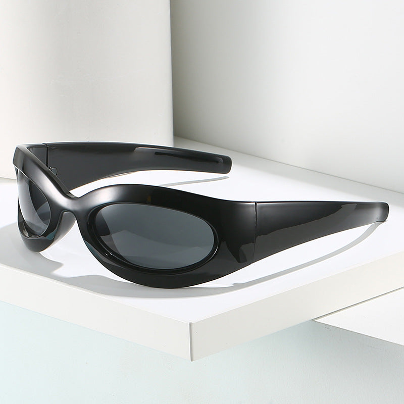 Ladies trendy sports sunglasses with aerodynamic design Stornfield