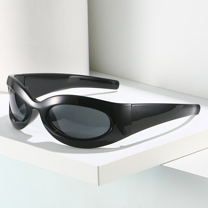 Ladies trendy sports sunglasses with aerodynamic design Stornfield