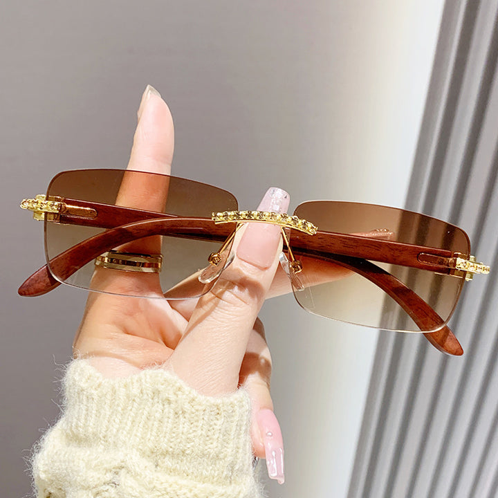 Women's elegant sunglasses with unique frame Stornfield