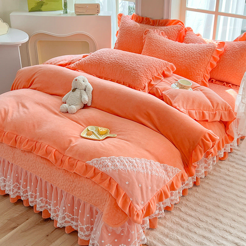 Luxurious Floral Ruffled Quilted Comforter Set