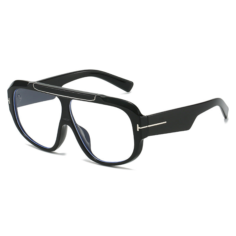 Ladies sporty sunglasses with stylish full rim design Stornfield