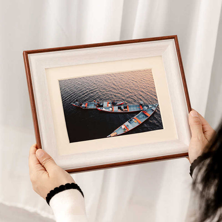 Elegant Modern Picture Frame
