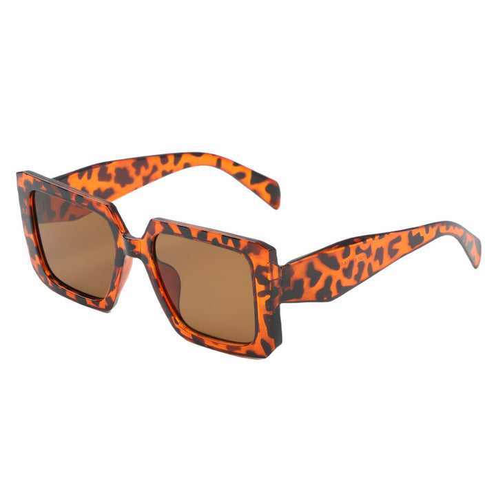 Women's fashionable oversized sunglasses in leopard print Stornfield