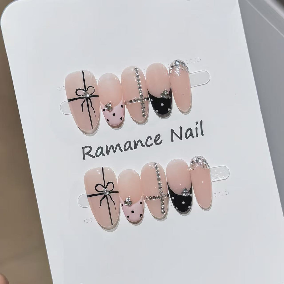 Decorative Press-On Nails Stornfield