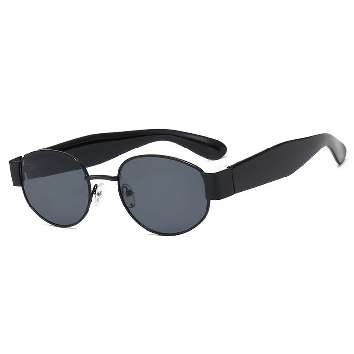 Elegant Cat-Eye Sunglasses Stornfield