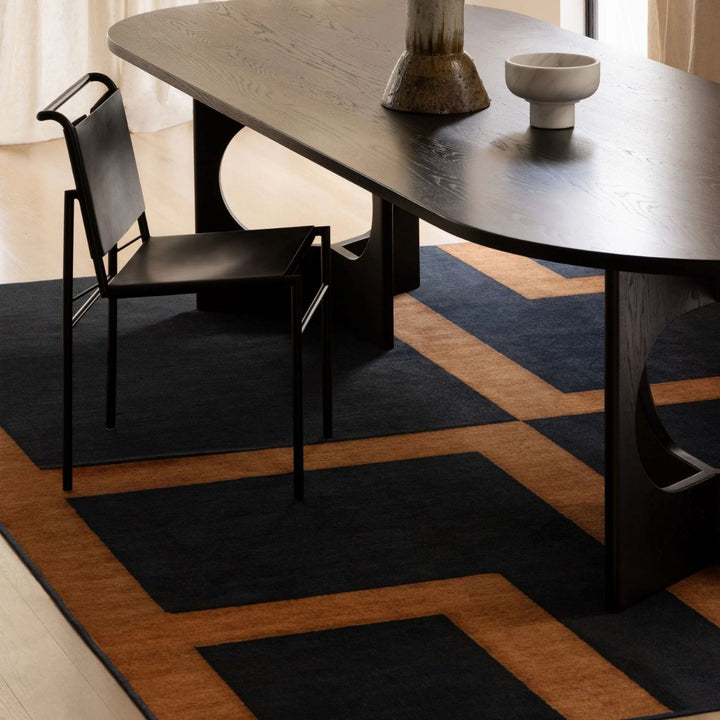 Artistic Geometric Pattern Area Rug