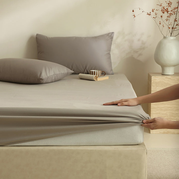 Extra deep fitted sheet with elastic all-around rubber and soft single jersey