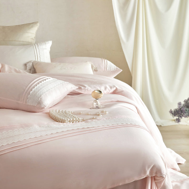 High-quality cotton percale bedding set with fine lace trim