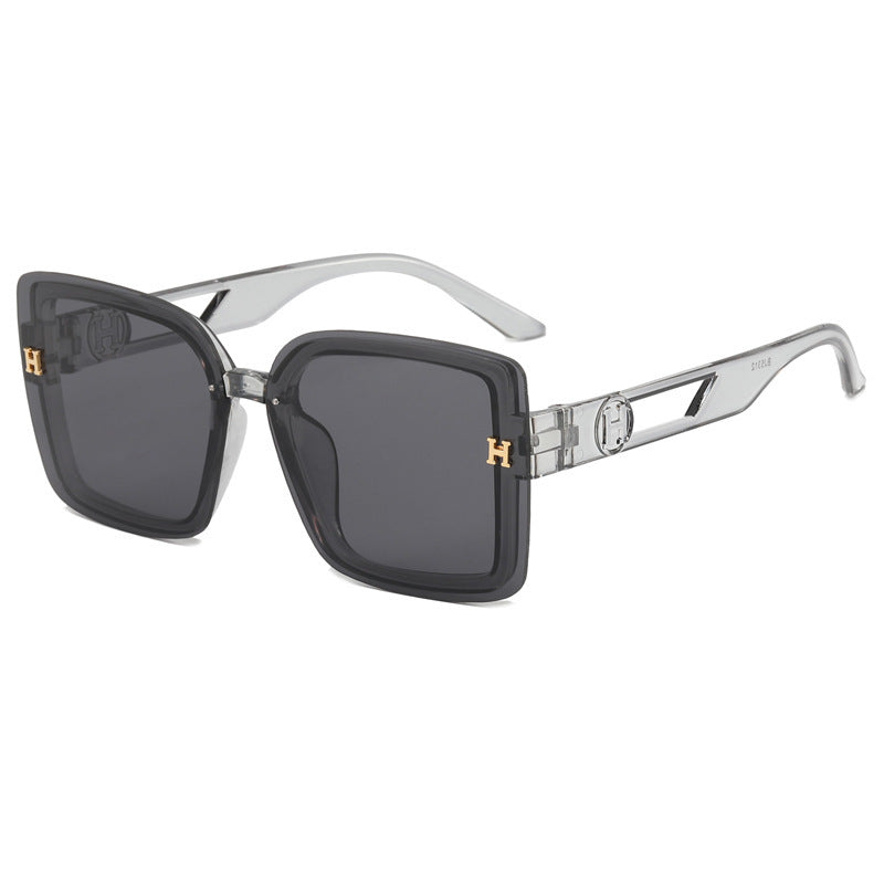 Women modern square sunglasses with elegant design Stornfield