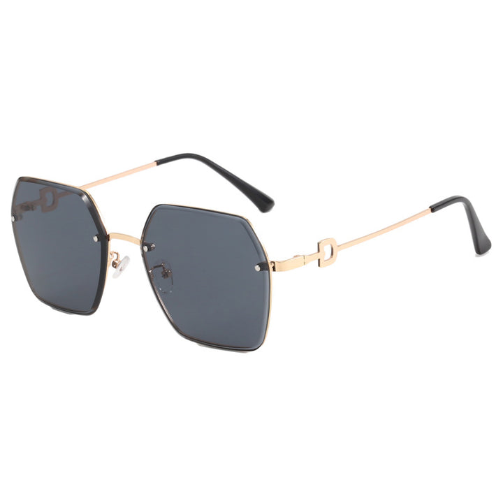 Women's extravagant and modern sunglasses in an unusual design Stornfield