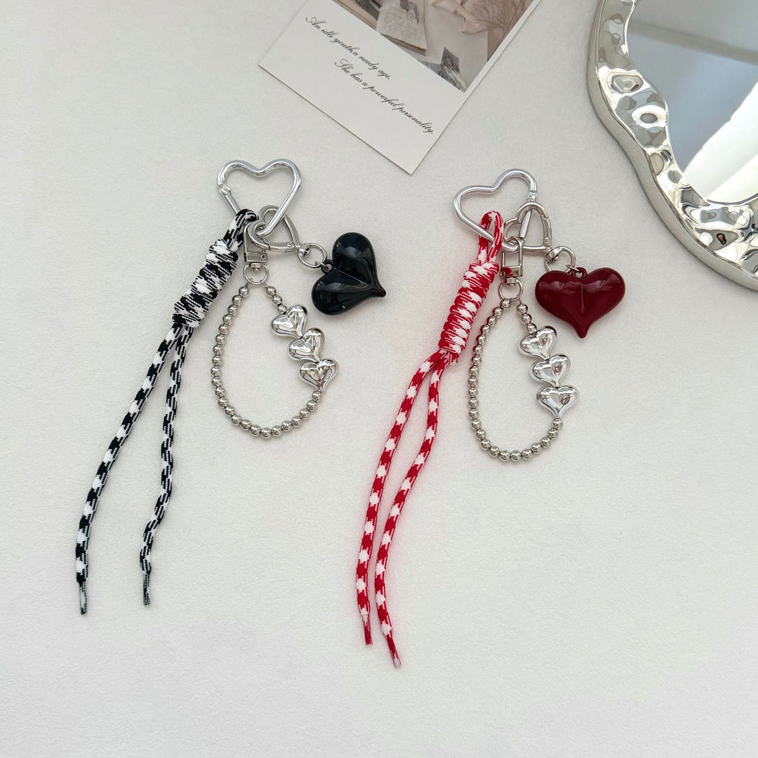 Elegant Heart Charm Keychain Stornfield