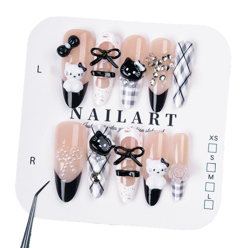 Artistic Character-Embellished Press-On Nails Stornfield