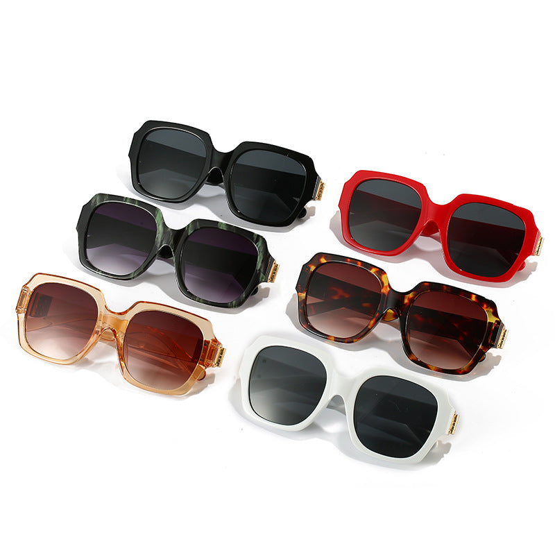 Women's fashionable oversized sunglasses with luxurious metal elements Stornfield