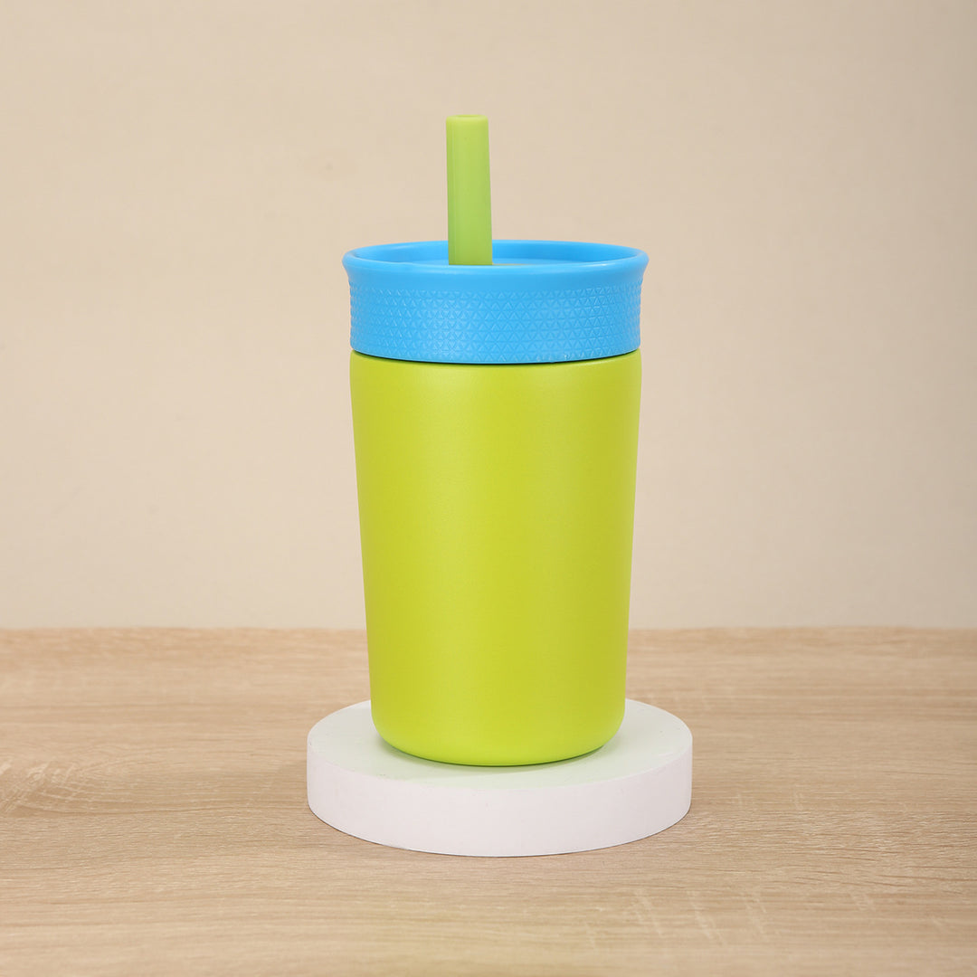 Ladies Insulated Drinking Bottle with Silicone Lid and Straw Stornfield