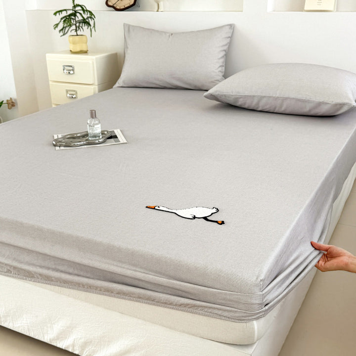 Stretch Fitted Mattress Sheet with Embroidered Goose Patch and Deep Pocket Elastic