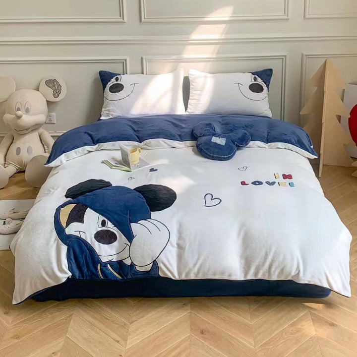 Cute quilted bedding set with plush bear applique and strawberry motif