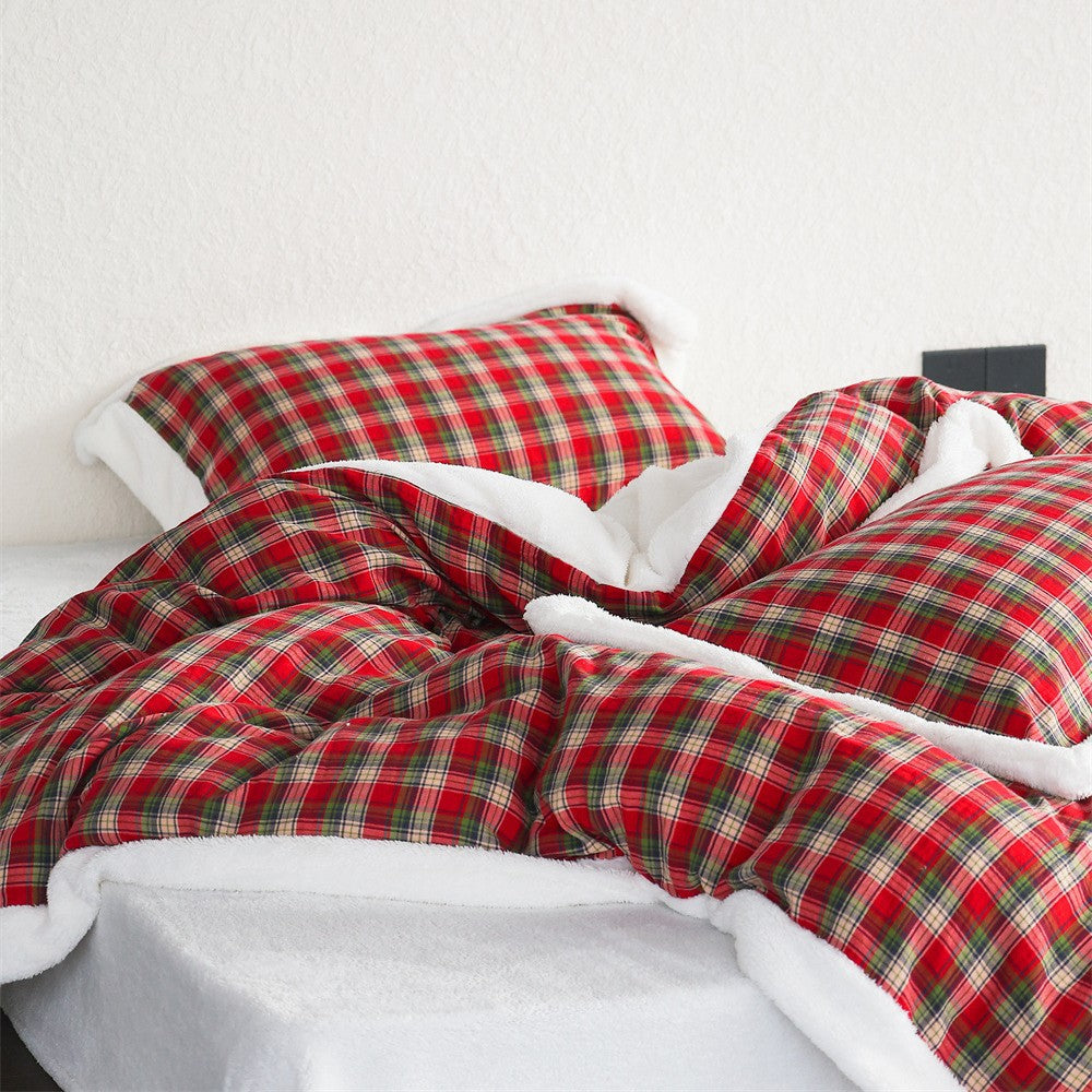 Reversible duvet cover set