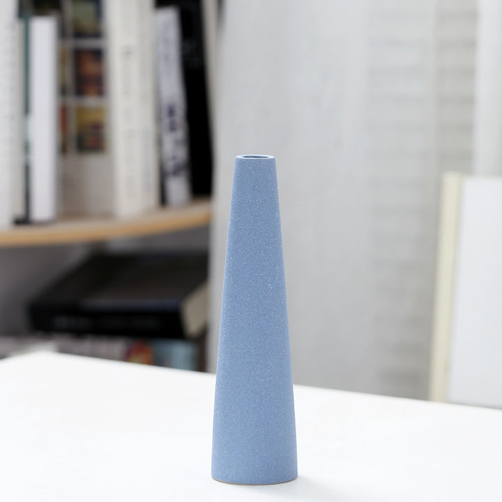 Elegant Sculptural Ceramic Vase Stornfeild