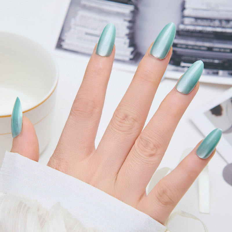Elegant Artificial Nails Stornfield