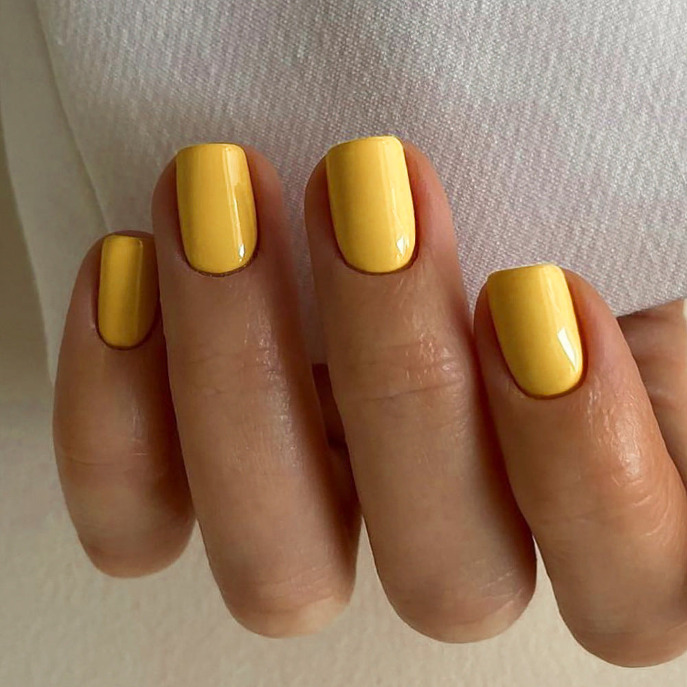 High-gloss nail art Stornfield