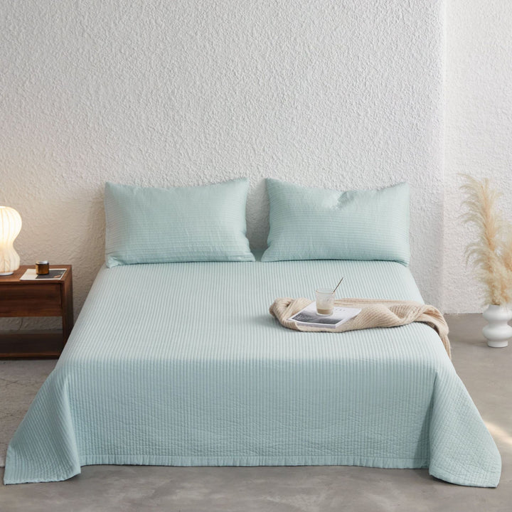 Lightweight Quilted Bedspread and Matching Pillow Sham Set