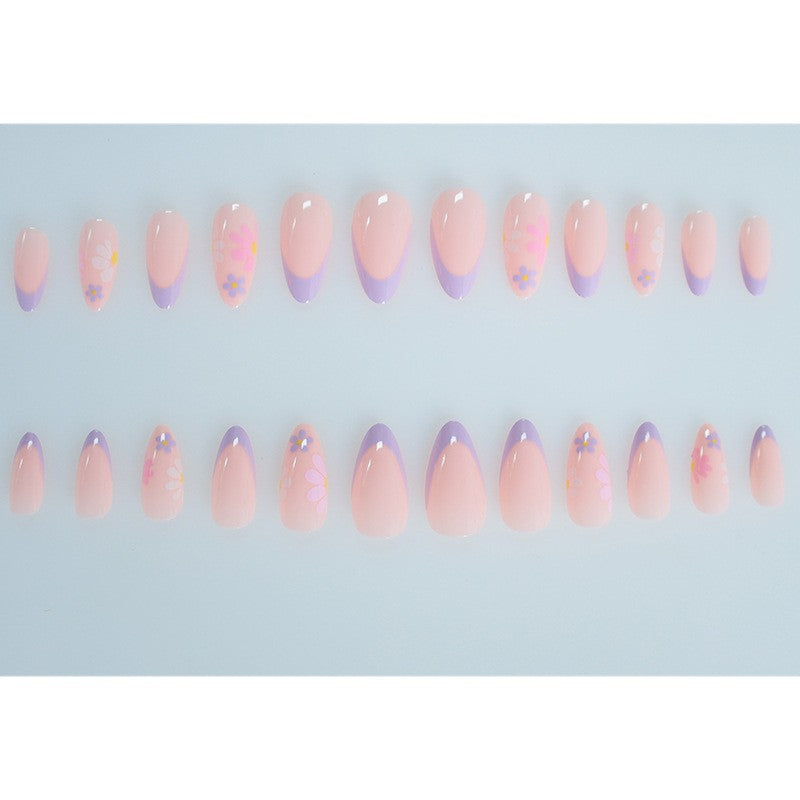 Chic Floral Nail Art Stornfield