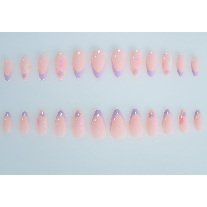 Chic Floral Nail Art Stornfield