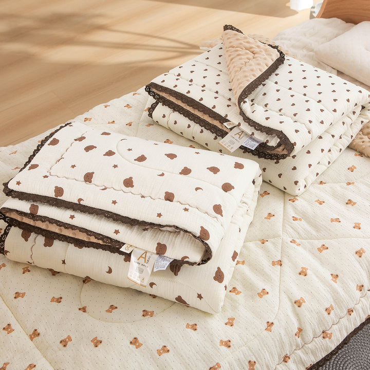 Women’s bedspread with high-quality floral design Stornfield