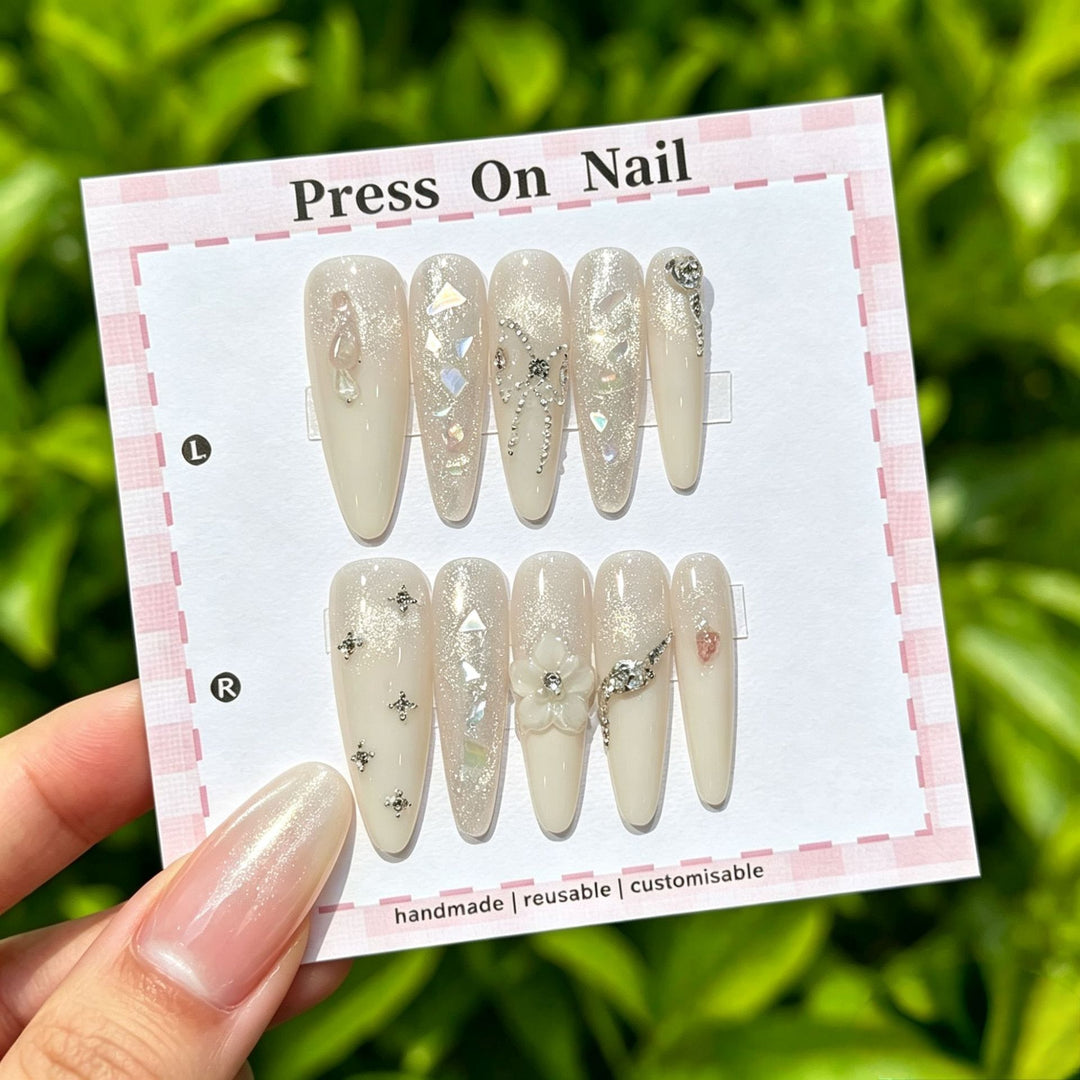 Artistic Floral Press-On Nail Set  1791773803