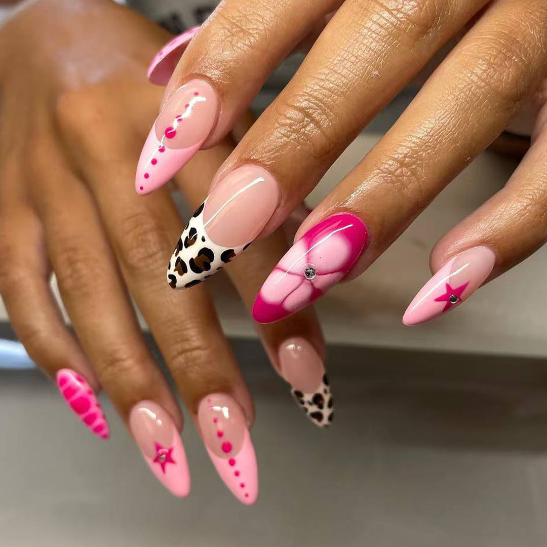 Glamorous artificial nails Stornfield