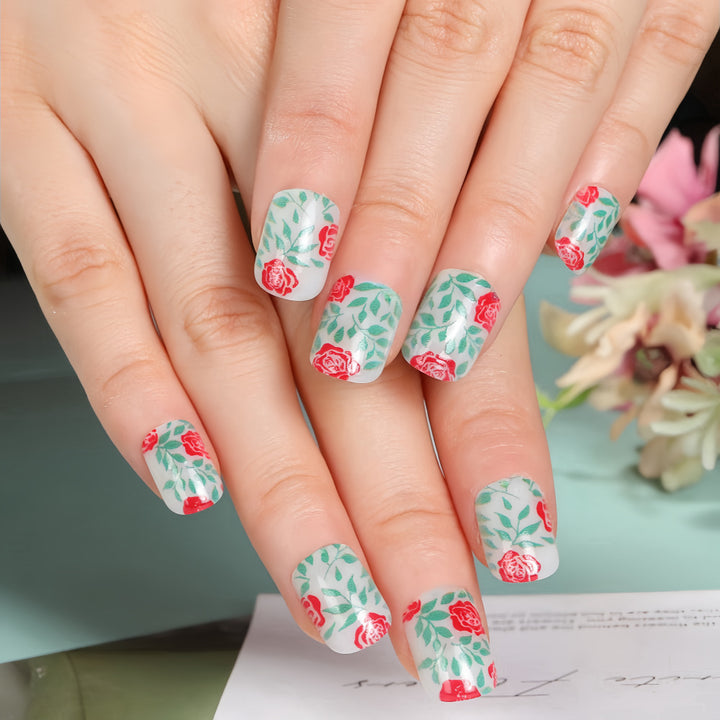 Artificial nails with romantic rose pattern Stornfield